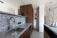 Gerecycled glas verovert het luxe keukenblad